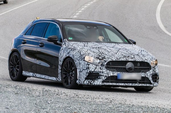 Mercedes'ten yeni hot hatch