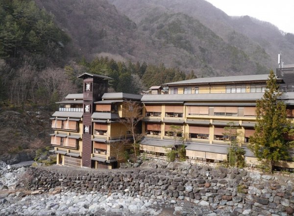 Dünyanın en eski oteli: Nishiyama Onsen Keiunkan